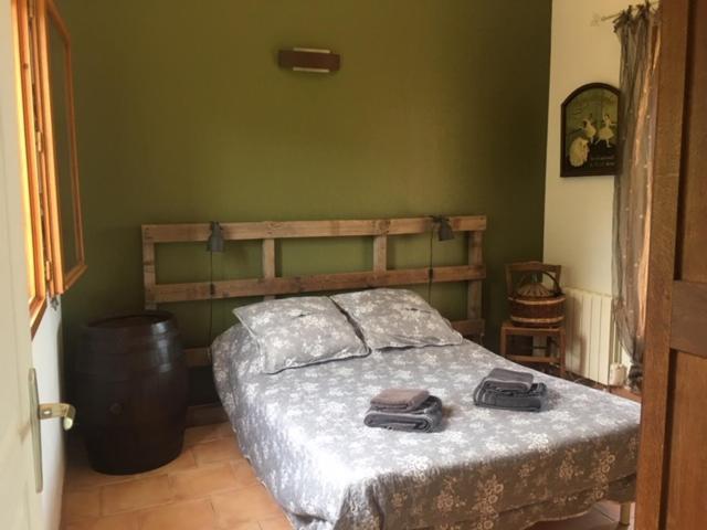 Gite L'Annexe Villelaure Exteriör bild