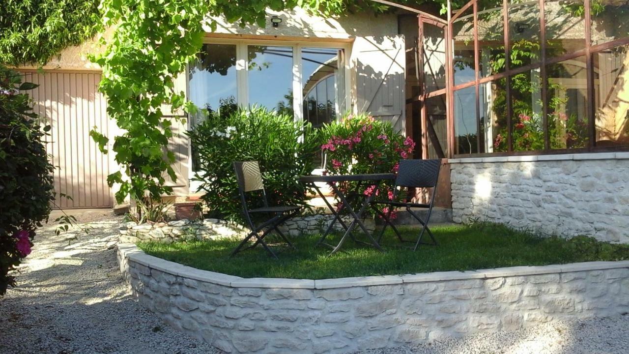 Gite L'Annexe Villelaure Exteriör bild