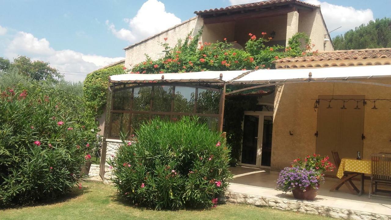 Gite L'Annexe Villelaure Exteriör bild